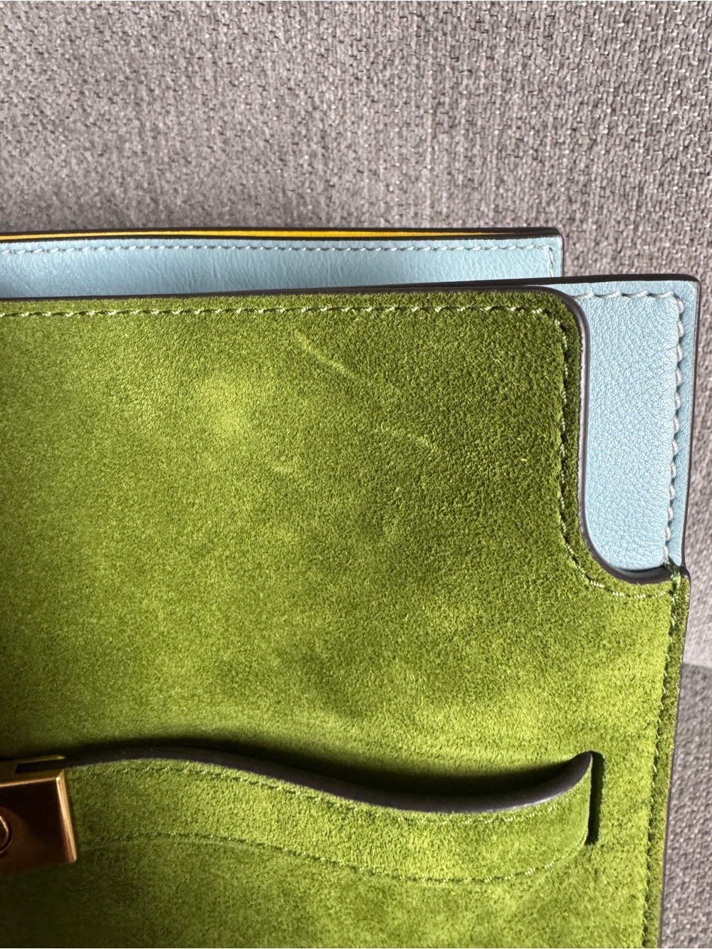 Tory Burch Lee Radziwill Runway Green Suede - Picture 5 of 5